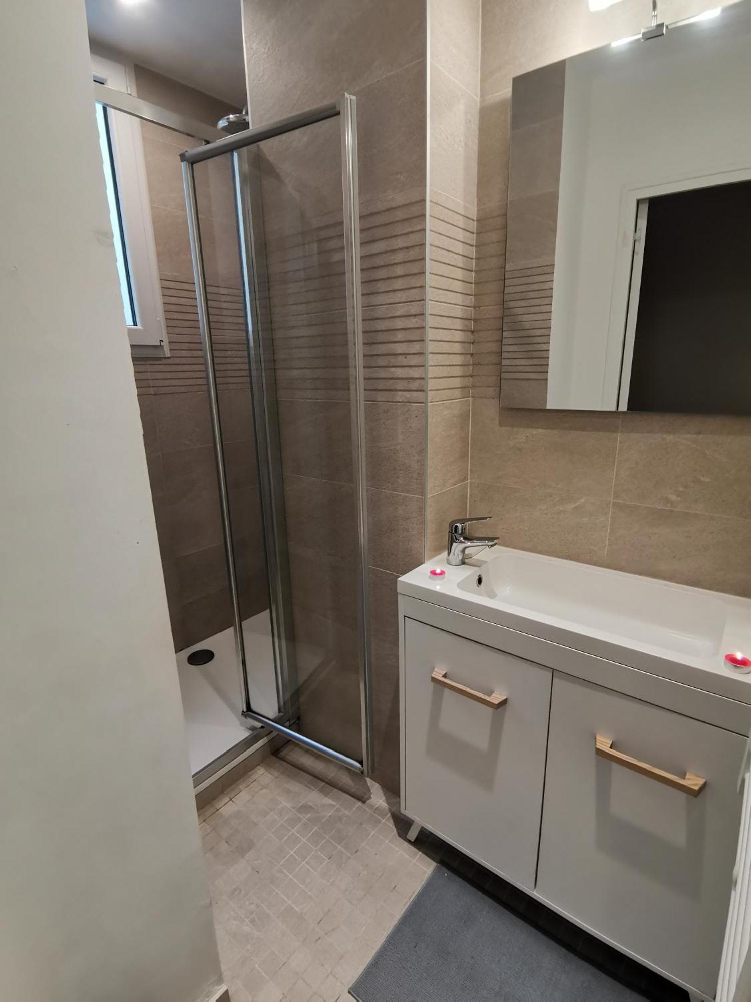 *Appartement Moderne/2 Minutes Du Metro* Сент-Уан Экстерьер фото