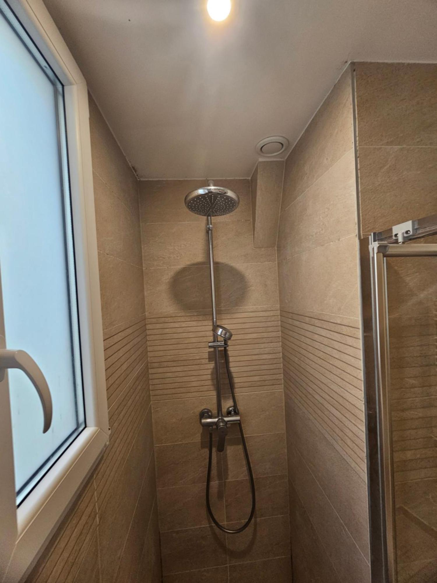 *Appartement Moderne/2 Minutes Du Metro* Сент-Уан Экстерьер фото
